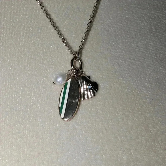 3/$30 Banana Republic Beach Vibes Necklace - Picture 3 of 5